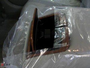2009款240G 豪华导航版 空间座椅