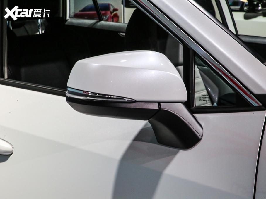 2020�����m�_  2.0L CVT�����A��