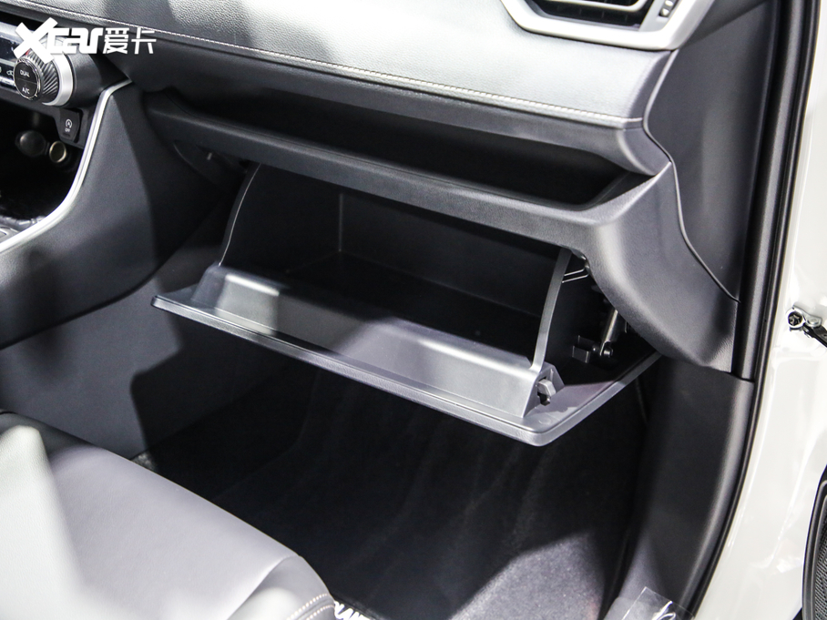 2020m_(d)  2.0L CVT(q)A