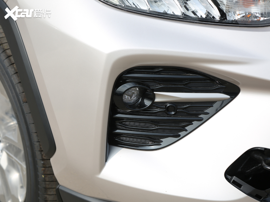 2020�����m�_  2.0L CVT�����A��