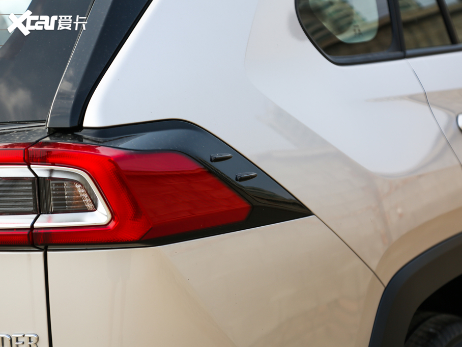 2020�����m�_  2.0L CVT�����A��