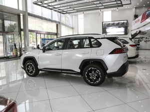 2020款2.0L CVT四驱科技版 正侧（左）