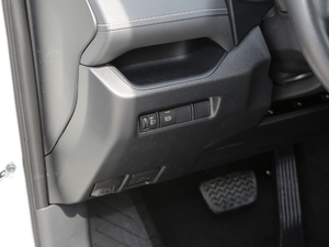 2020 2.0L CVTA п؅^