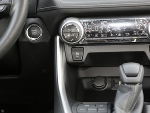 2020 2.0L CVTA п؅^