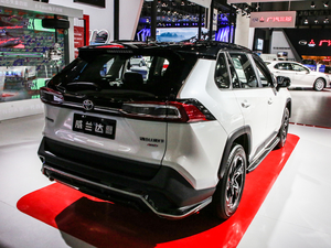 2020款2.0L CVT四驱科技版 整体外观