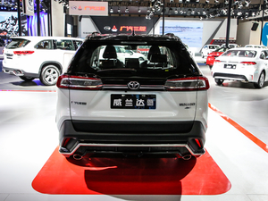 2020款2.0L CVT四驱科技版 整体外观