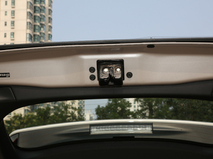 2020款 2.0L CVT两驱豪华版 空间座椅