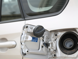 2020款2.0L CVT四驱科技版 细节外观