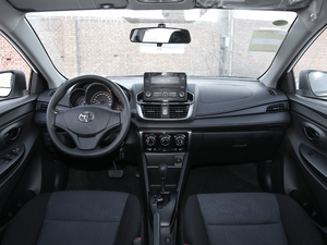 2020款1.5L CVT领先版 内饰全景