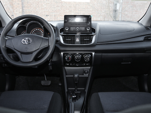 2020款1.5L CVT领先版 中控台
