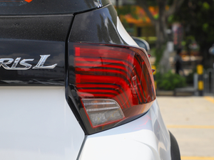 2020款1.5L CVT豪华版 尾灯