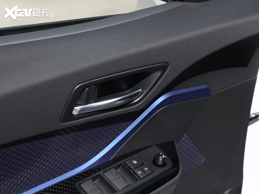 2020SC-HR 2.0L CVTŞ V