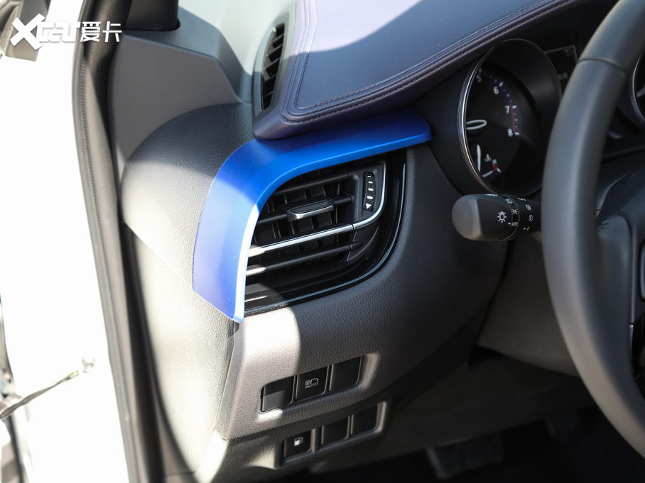 2020SC-HR 2.0L CVTŞ V