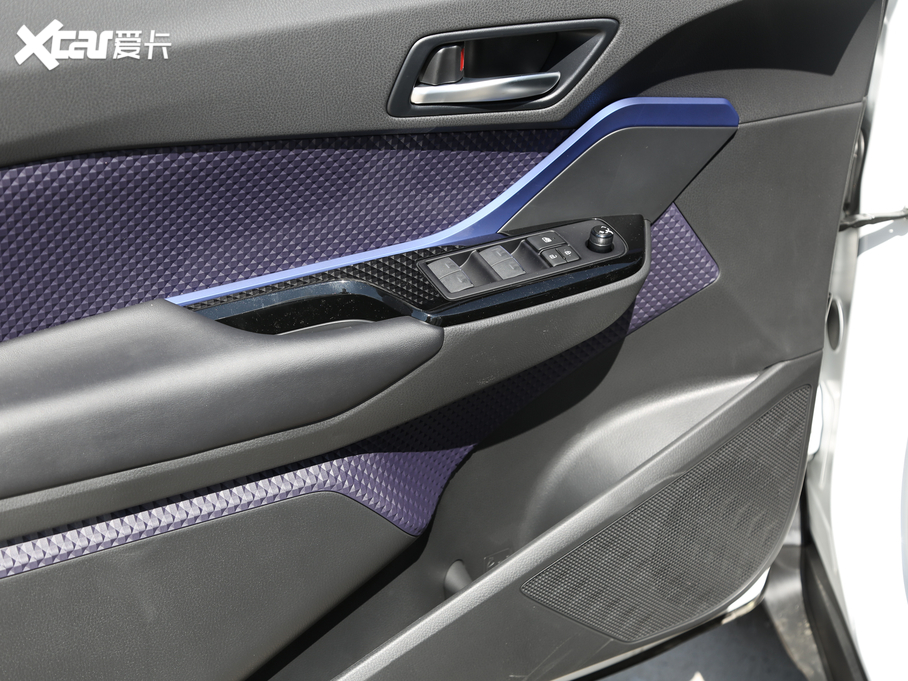 2020SC-HR 2.0L CVTA V