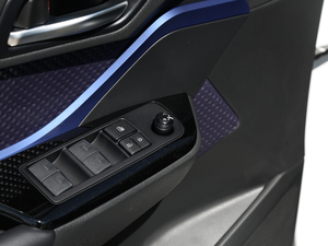 20202.0L CVTA V п؅^