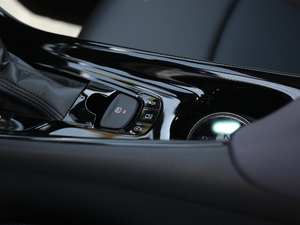 20202.0L CVTA V п؅^