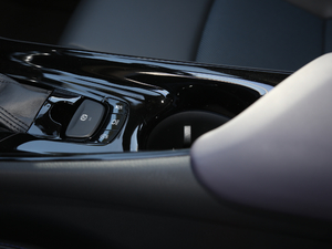 20202.0L CVTŞ п؅^(q)