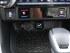 2020p 2.5L (q)F п؅^(q)