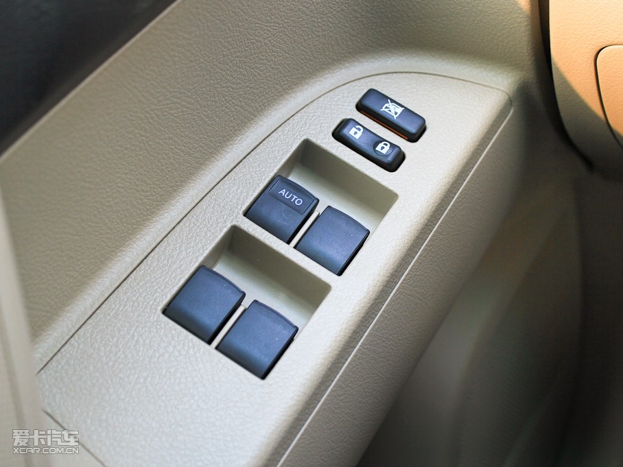 2009hm_(d) 2.7L (q)Ӣ