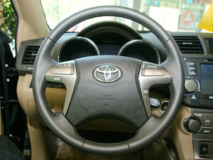 2009款3.5L 四驱豪华版 方向盘