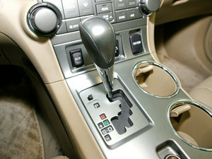 2009款3.5L 四驱豪华版 换挡杆