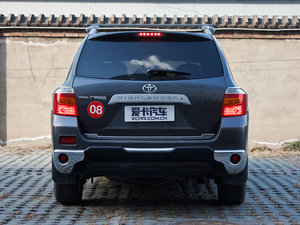 2009款3.5L 四驱豪华导航版 正后	