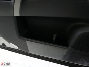 2009款2.7L 两驱豪华导航版 空间座椅