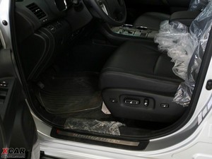 2009款2.7L 两驱豪华导航版 空间座椅