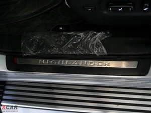 2009款2.7L 两驱豪华导航版 空间座椅