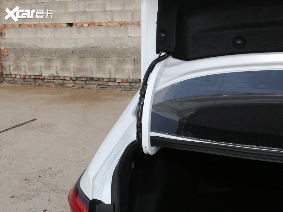 2021p p 1.8H E-CVT\Ӱ