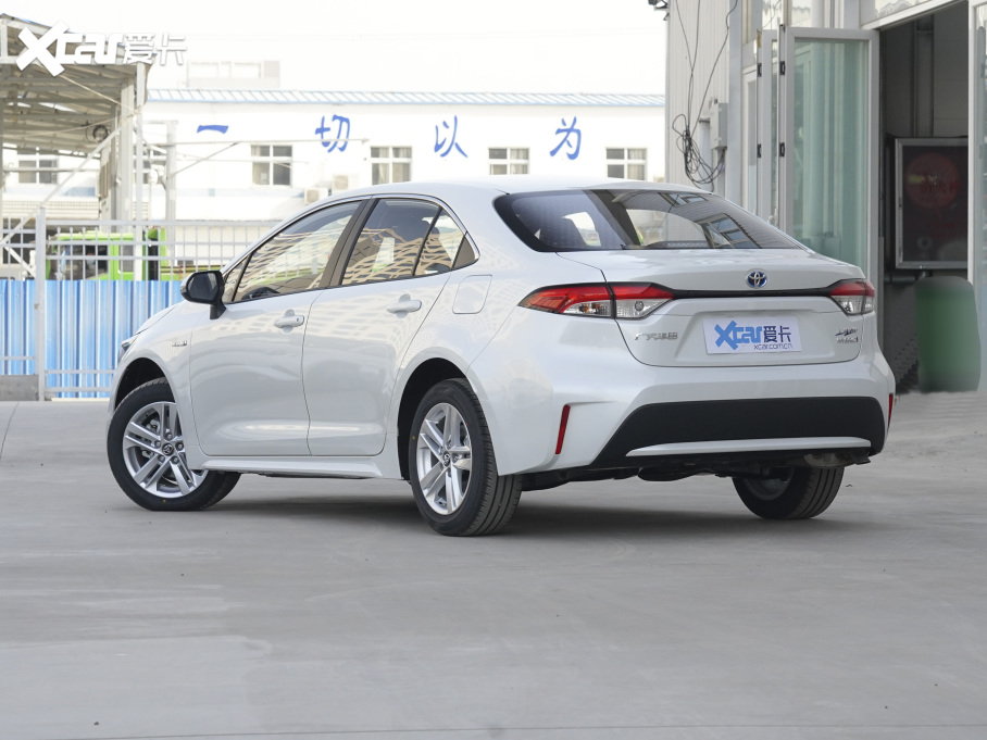 2021p p 1.8H E-CVTIȰ