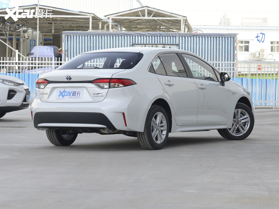 2021p p 1.8H E-CVTIȰ