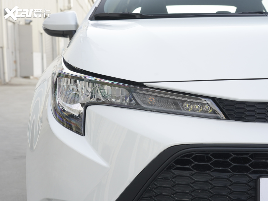 2021p p 1.8H E-CVTIȰ