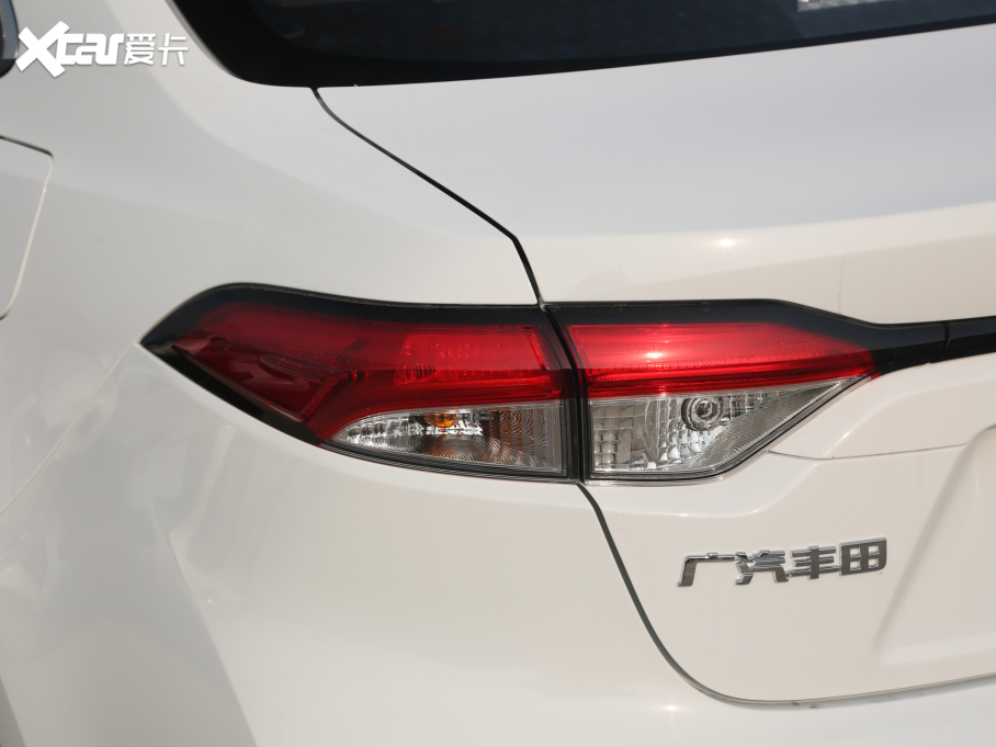 2021p p 1.8H E-CVTM(jn)ȡ