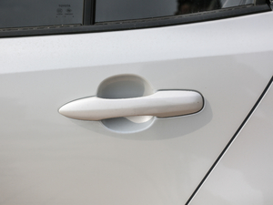 2021p 1.8H E-CVT\Ӱ {T