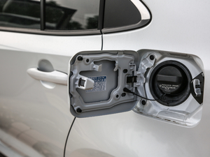 2021p 1.8H E-CVT\Ӱ (ji)^