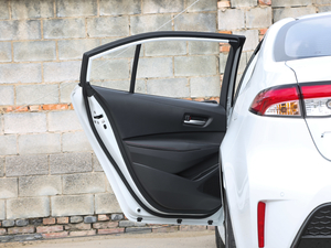 2021p 1.8H E-CVT\Ӱ ܇T