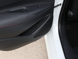 2021p 1.8H E-CVT\Ӱ g