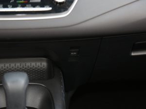 2021p 1.8H E-CVT\Ӱ g