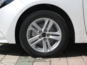 2021p 1.8H E-CVTA ݆Ȧ