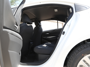 2021p 1.8H E-CVTA ſg