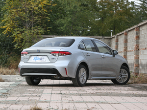 2021p 1.8H E-CVTA w^