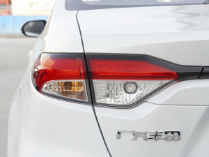 2021p 1.8H E-CVTI(lng)Ȱ (x)(ji)^