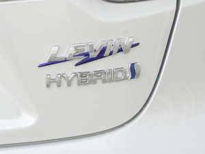 2021p 1.8H E-CVTIȰ ^