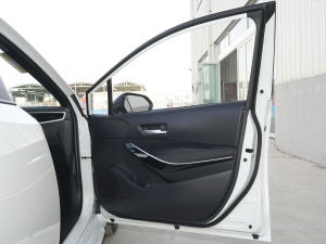 2021p 1.8H E-CVTIȰ g