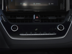 2021p 1.8H E-CVTIȰ {(dio){(dio)(ji)