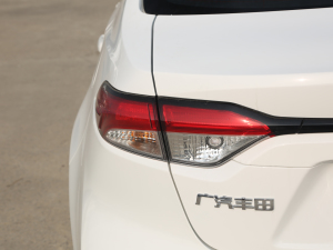 2021p 1.8H E-CVTMȡ ^