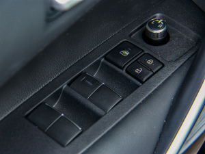 2021185T CVTƼ {܇ƅ^(q)	