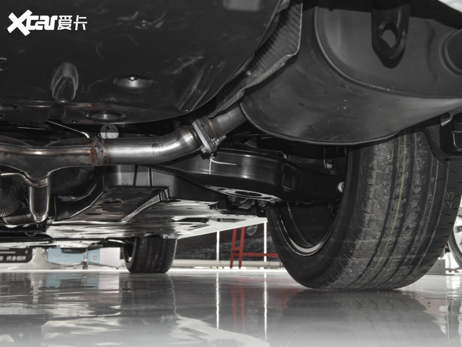 2021��P���� 2.0S �h�а�