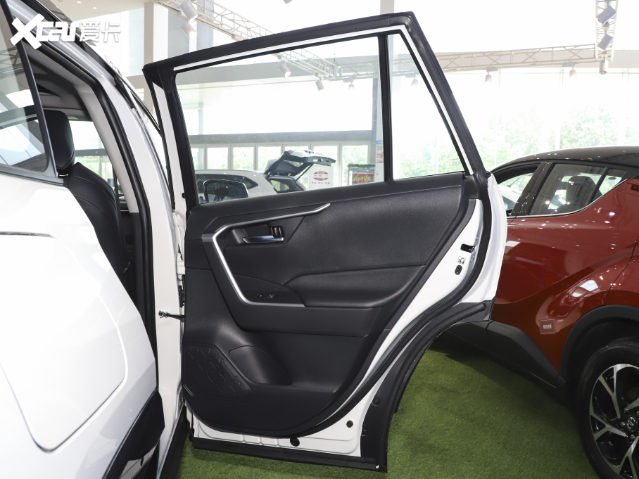 2021m_(d)Դ 2.5L (q)